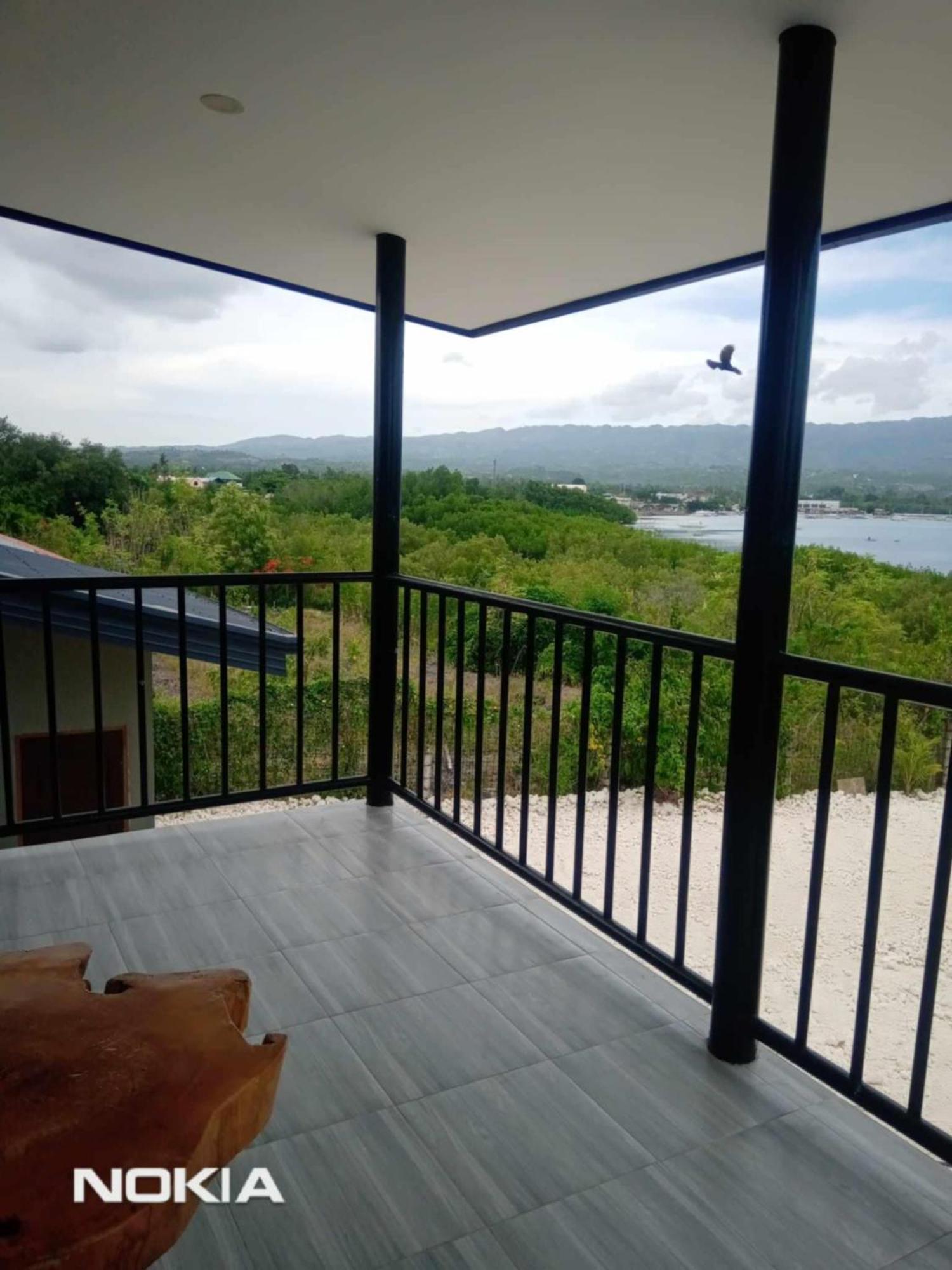Grae’s Apartelle Moalboal Esterno foto