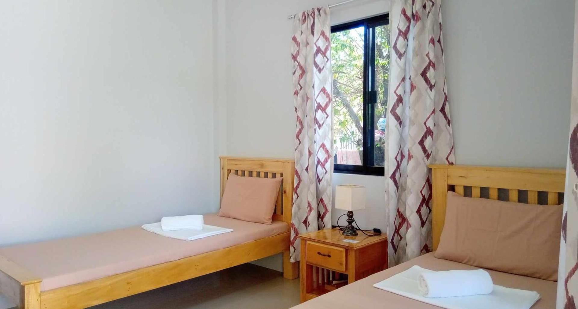 Grae’s Apartelle Moalboal Esterno foto