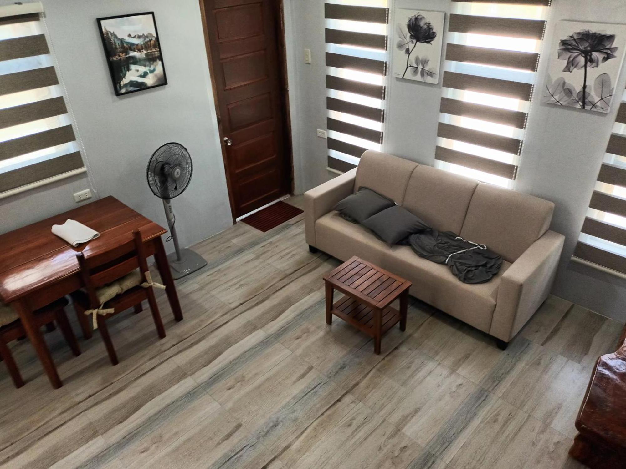 Grae’s Apartelle Moalboal Esterno foto