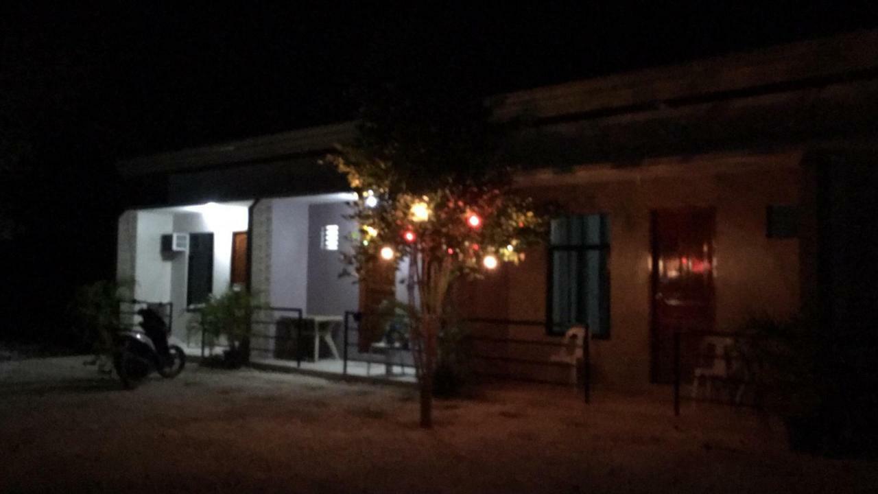 Grae’s Apartelle Moalboal Esterno foto
